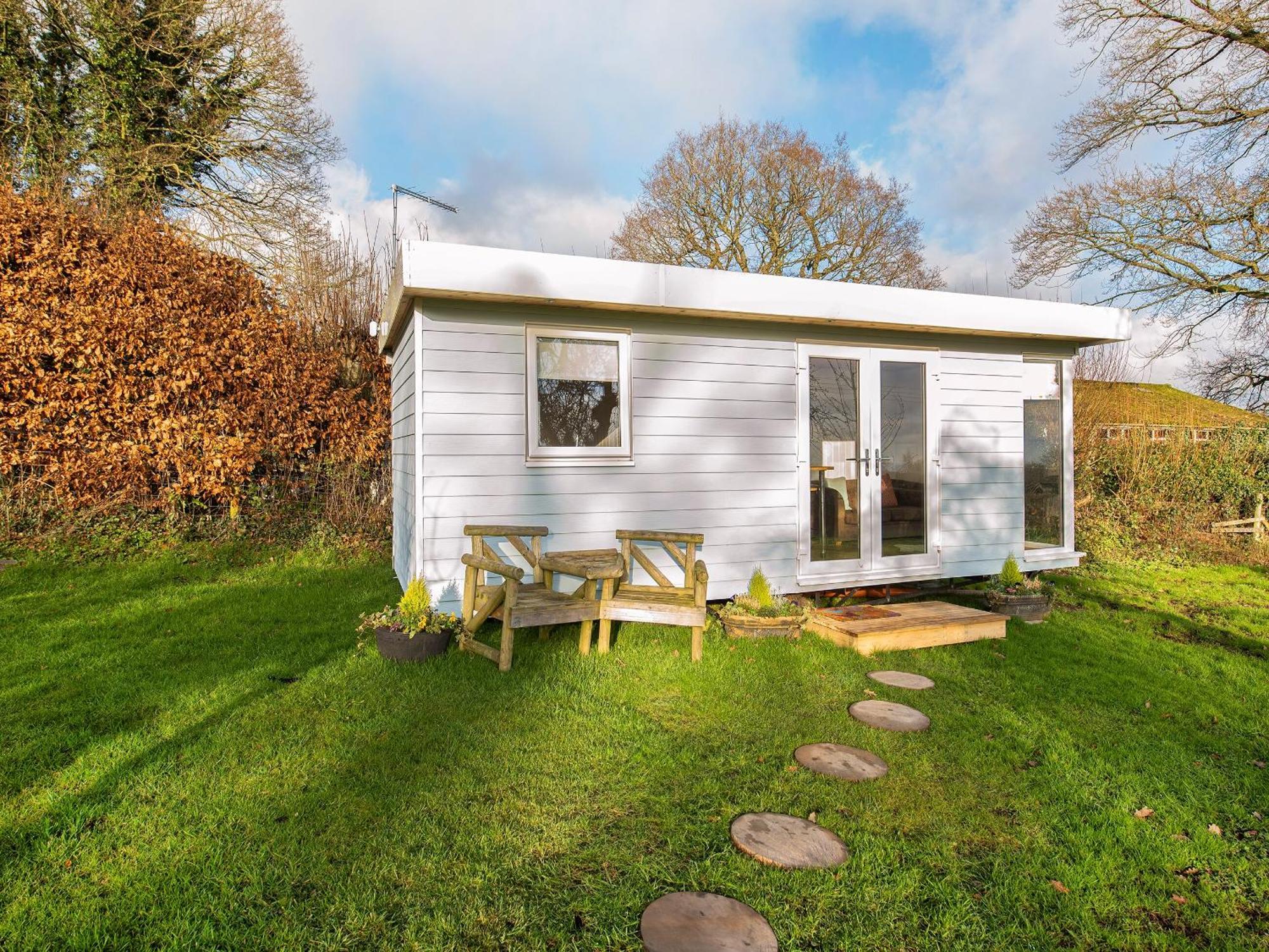School Lodge Burwarton Екстериор снимка